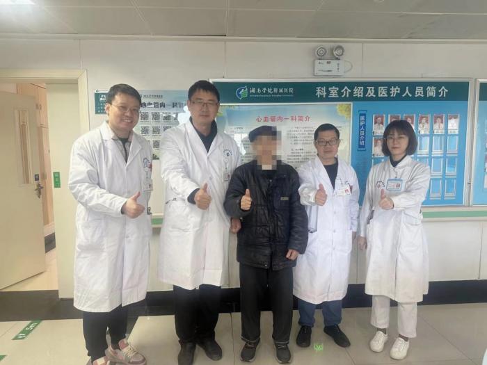 秋冬季節(jié)心梗高發(fā)，硬核團隊緊急手術(shù)保健康1.jpg
