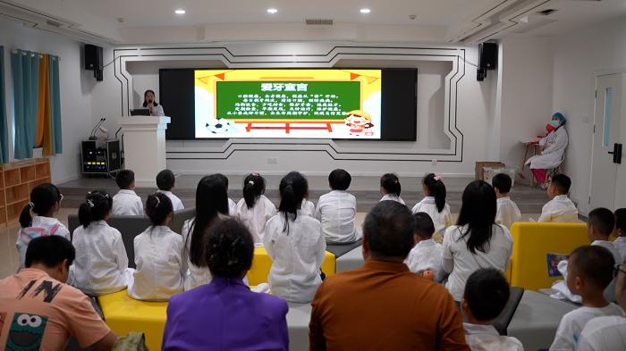 提高健康意識(shí)，共享快樂假期：“護(hù)齒愛家，健康相伴”