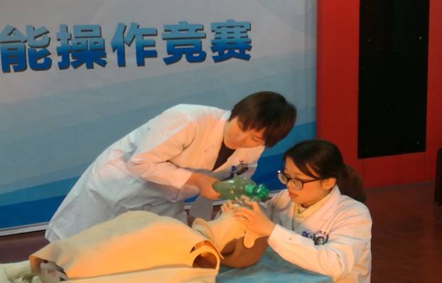 開展臨床技能操作競賽 提高醫(yī)師操作水平