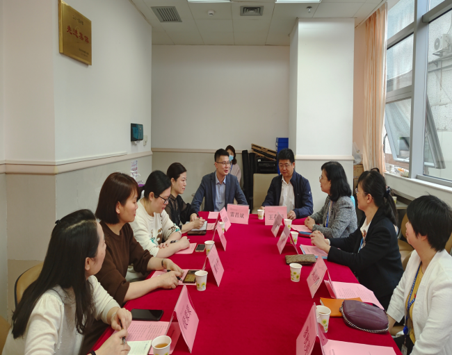 我院護(hù)理管理團(tuán)隊(duì)赴暨南大學(xué)附屬醫(yī)院交流學(xué)習(xí)